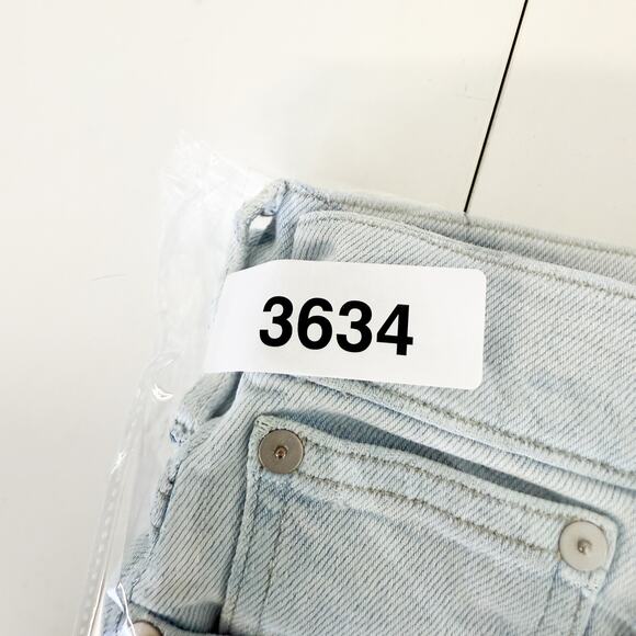 Madewell High Rise The Mom Jean Raw Hem Light Blue Ankle - Size 26 - Picture 13 of 13